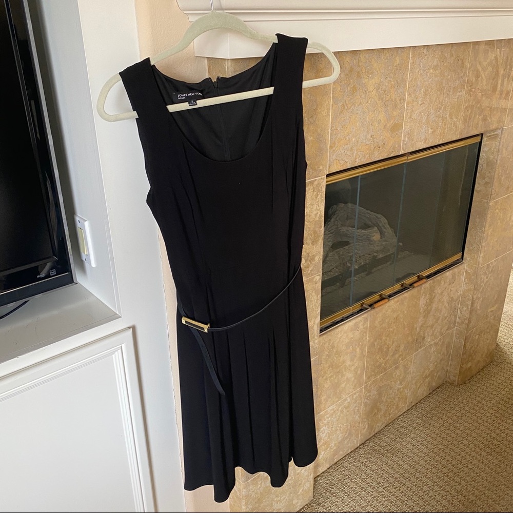 Jones New York LBD 💕